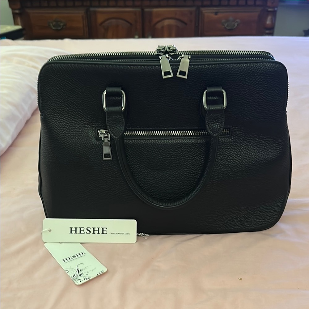 HESHE Black Leather Handbag